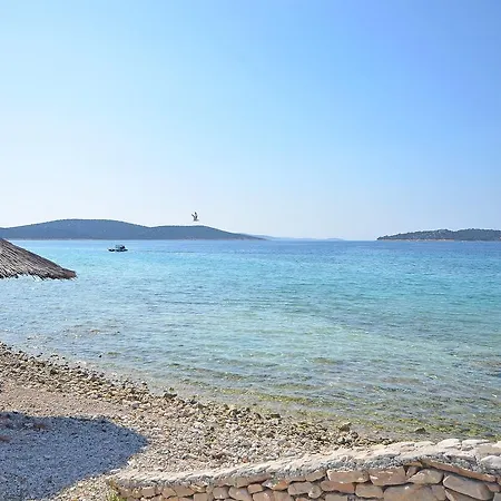 Holiday Home Miro Holiday home Prvic Sepurine